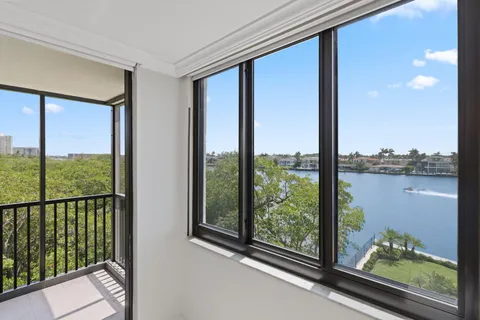 $925,000 | 3420 South Ocean Boulevard, Unit 4Z, Highland Beach, FL 33487