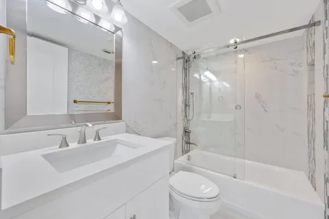 $925,000 | 3420 South Ocean Boulevard, Unit 4Z, Highland Beach, FL 33487