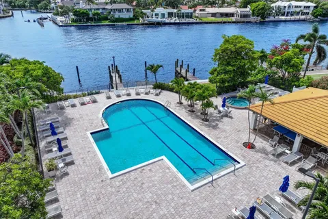 $925,000 | 3420 South Ocean Boulevard, Unit 4Z, Highland Beach, FL 33487