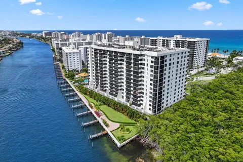 $925,000 | 3420 South Ocean Boulevard, Unit 4Z, Highland Beach, FL 33487