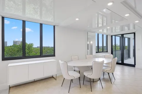 $925,000 | 3420 South Ocean Boulevard, Unit 4Z, Highland Beach, FL 33487