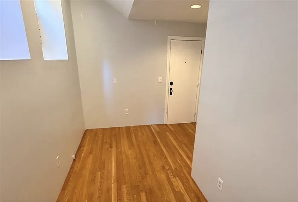 452 Park Drive, Unit 1 Boston, MA 02215 - Photo 7 of 18