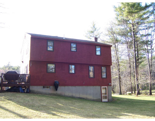 39 Salem Road Dracut, MA 01826 - Photo 8 of 8 Gallery Image 8