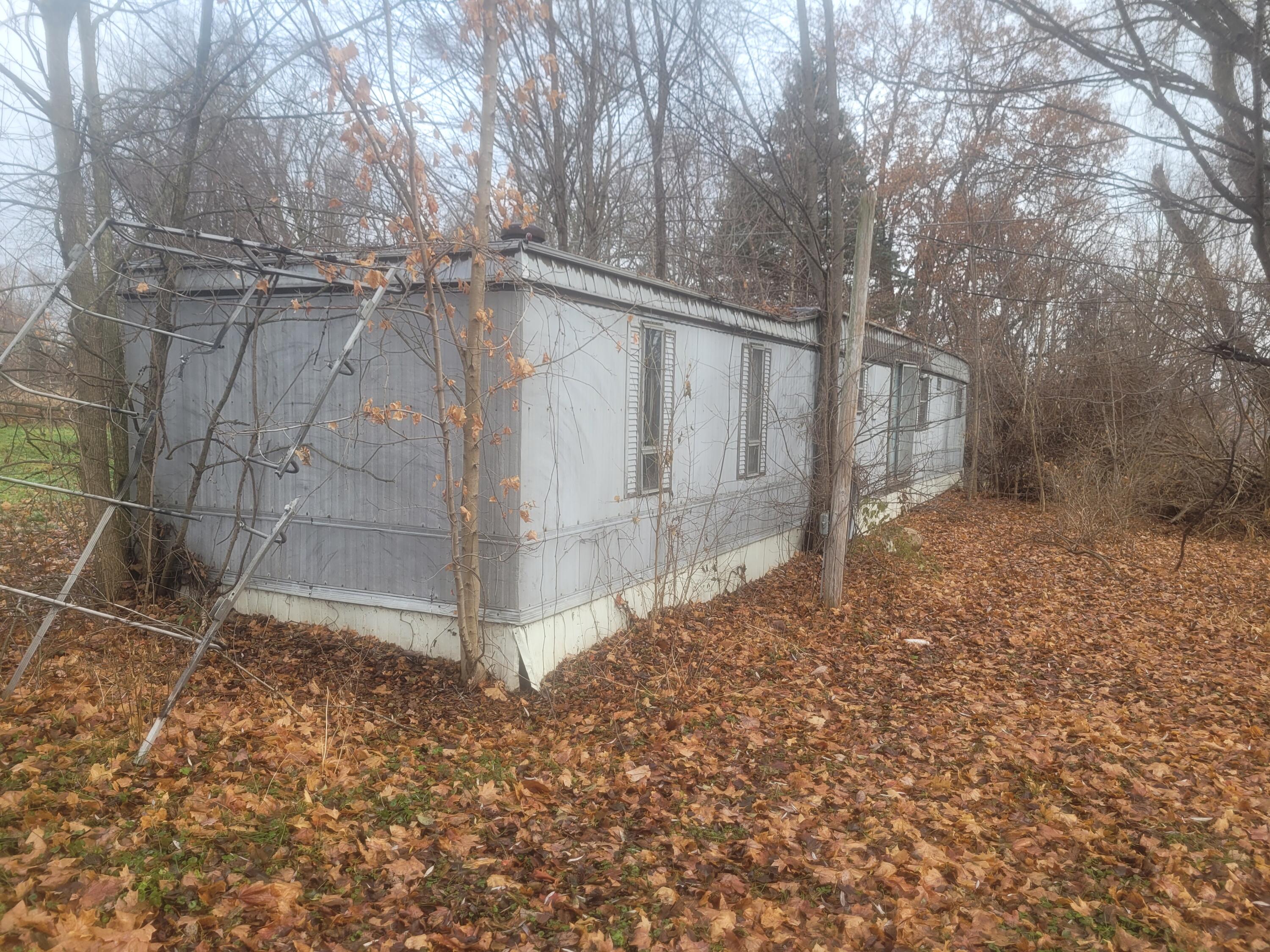 1127 Oliverda Road Sherwood, MI 49089 - Photo 4 of 9 20231205_115147