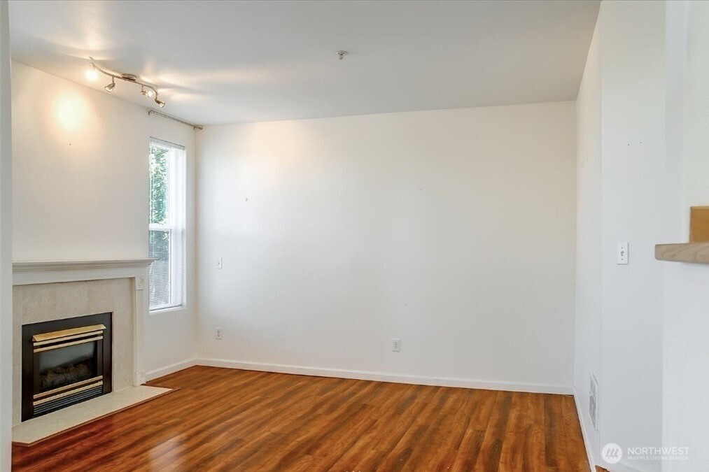 8515 244th Street Southwest, Unit A2 Edmonds, WA 98026 - Photo 16 of 22