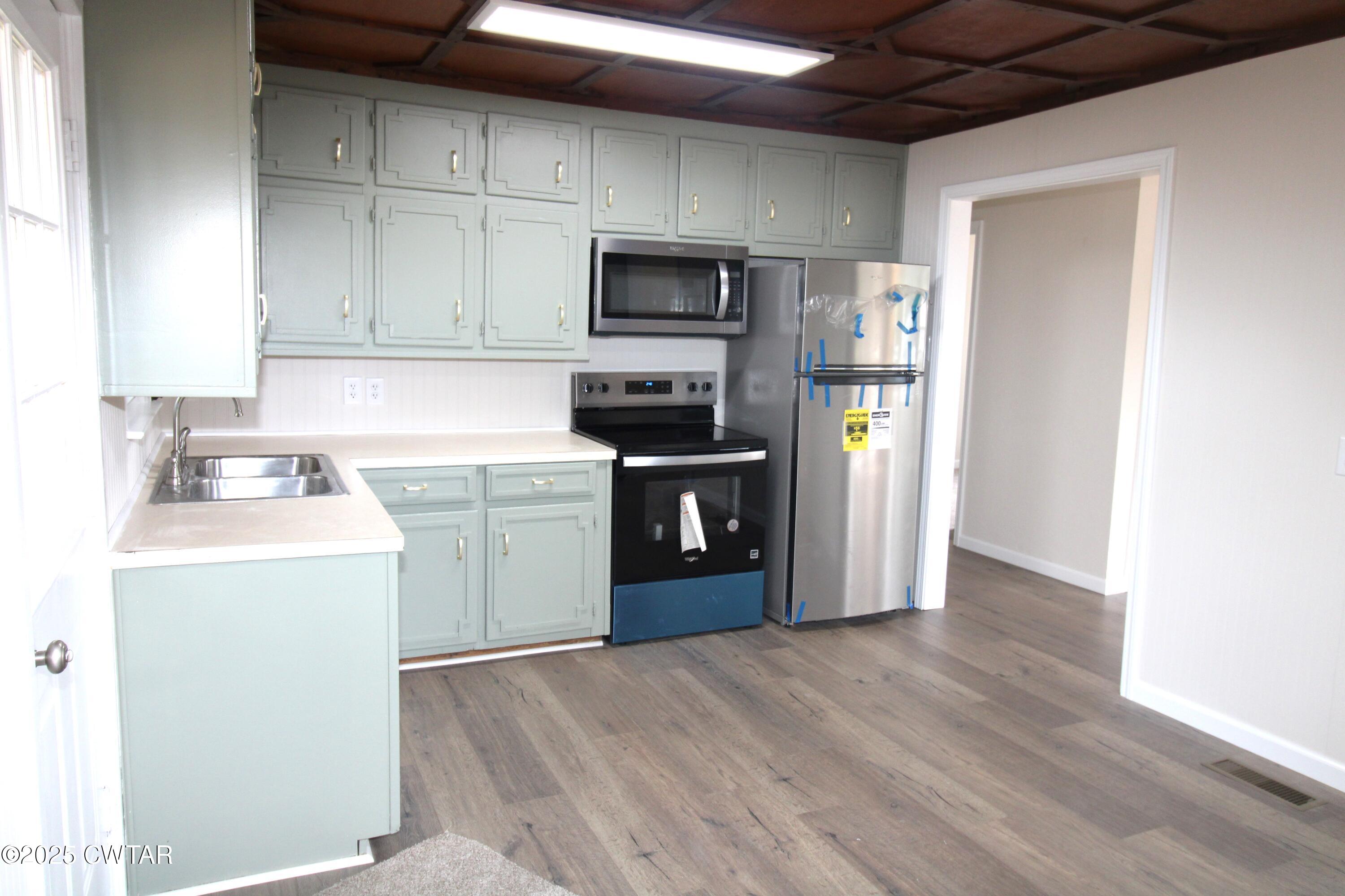 155 Creasy Road Lexington, TN 38351 - Photo 4 of 23 Kitchen4