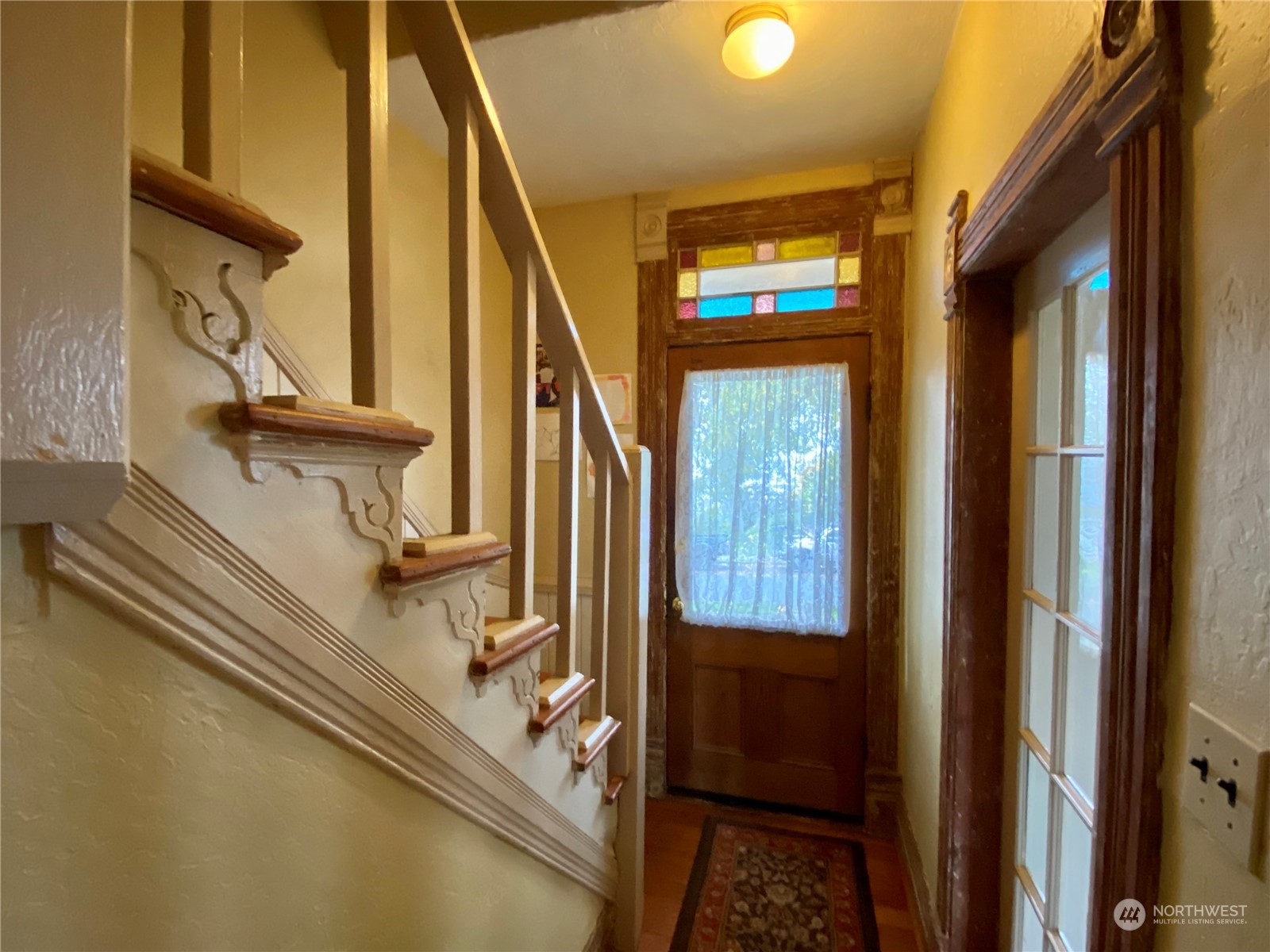 906 High Street Bellingham, WA 98225 - Photo 5 of 40 a view of balcony and furniture