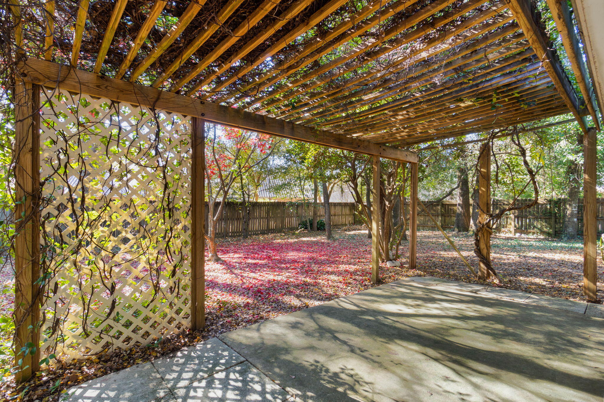 4591 Scarlet Drive Crestview, FL 32539 - Photo 35 of 37 a view of a backyard