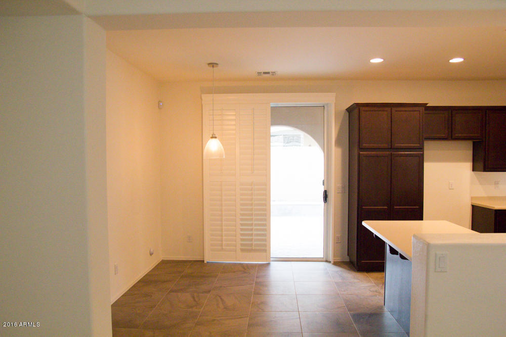 9134 South Roberts Road Tempe, AZ 85284 - Photo 11 of 38 Roberts House-11
