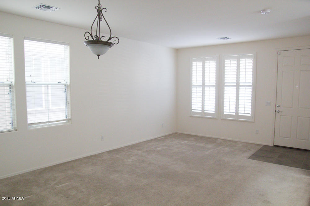 9134 South Roberts Road Tempe, AZ 85284 - Photo 13 of 38 Roberts House-13