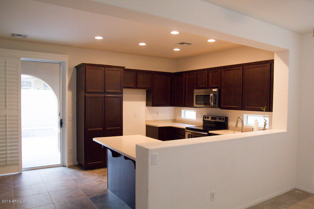 9134 South Roberts Road Tempe, AZ 85284 - Photo 10 of 38 Roberts House-10