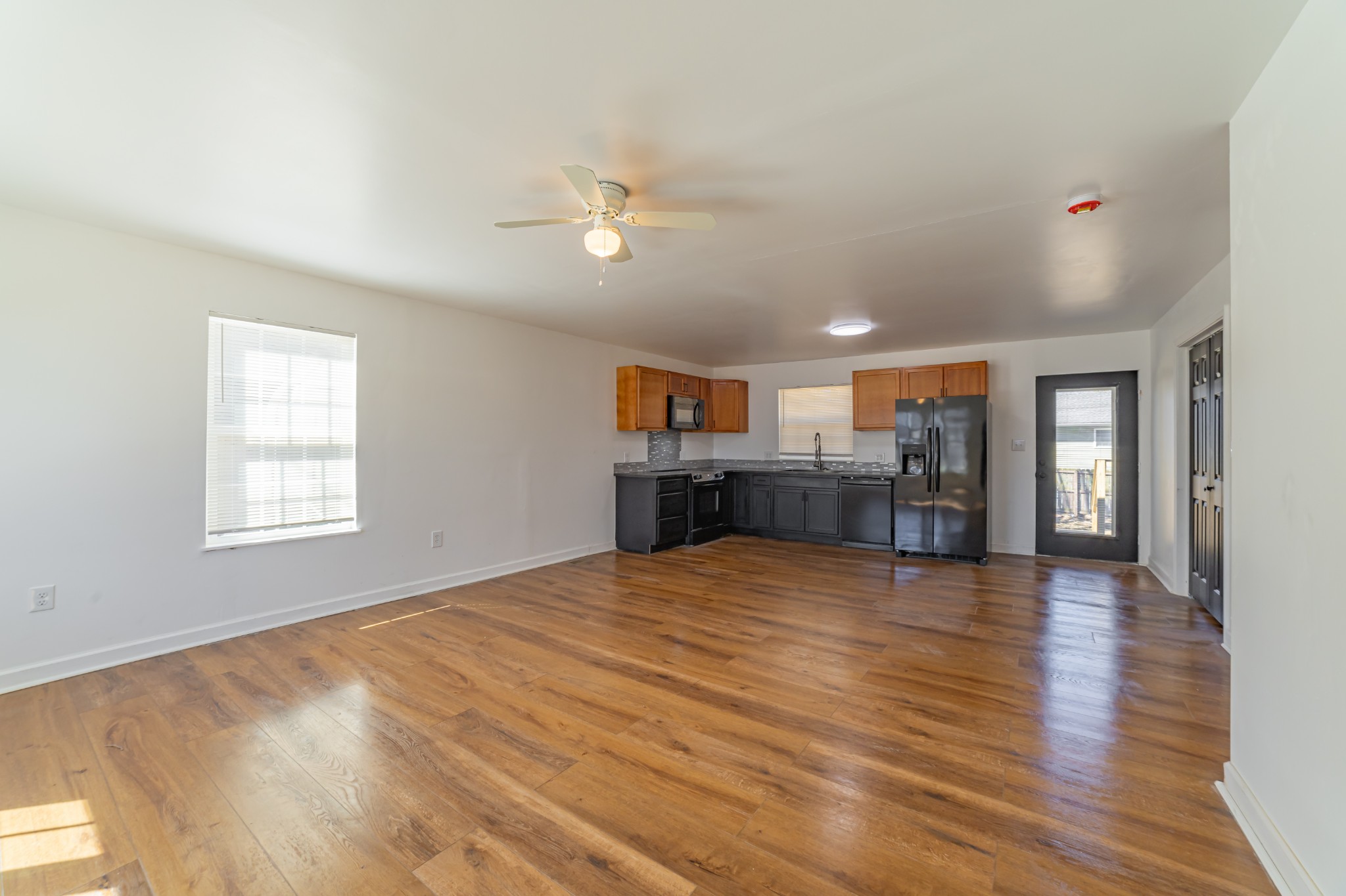 700 Mill Street Manchester, TN 37355 - Photo 4 of 26 Gallery Image 4