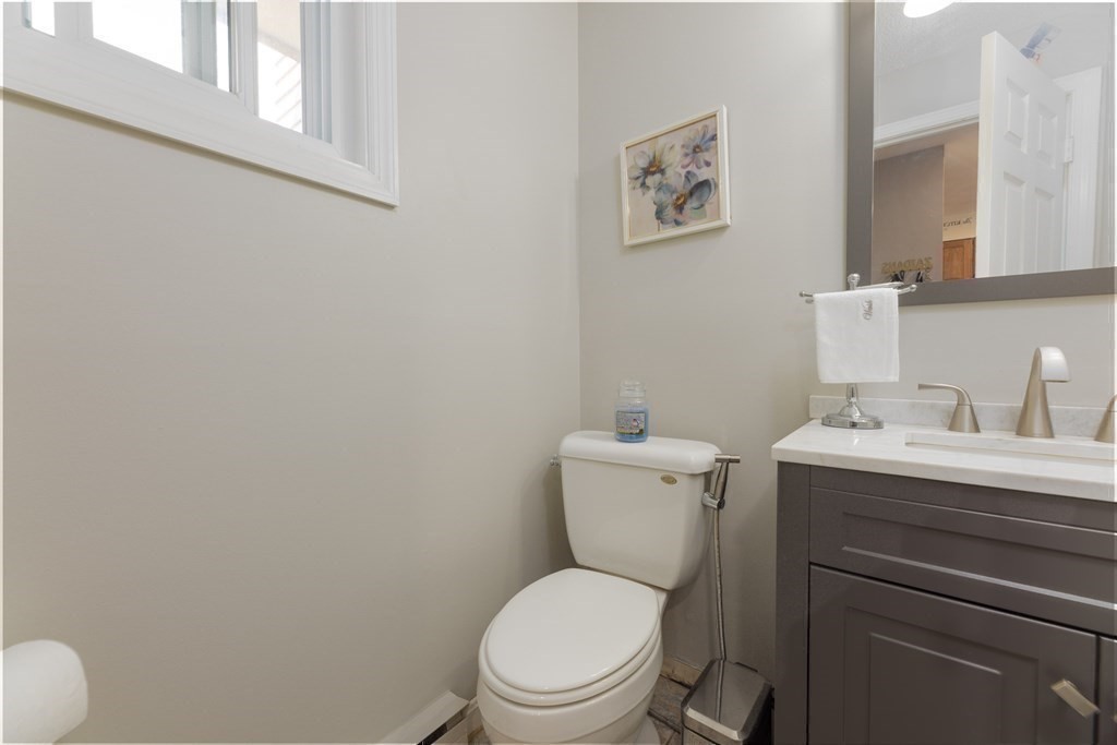 12 Beal's Cove Road, Unit E Hingham, MA 02043 - Photo 12 of 17