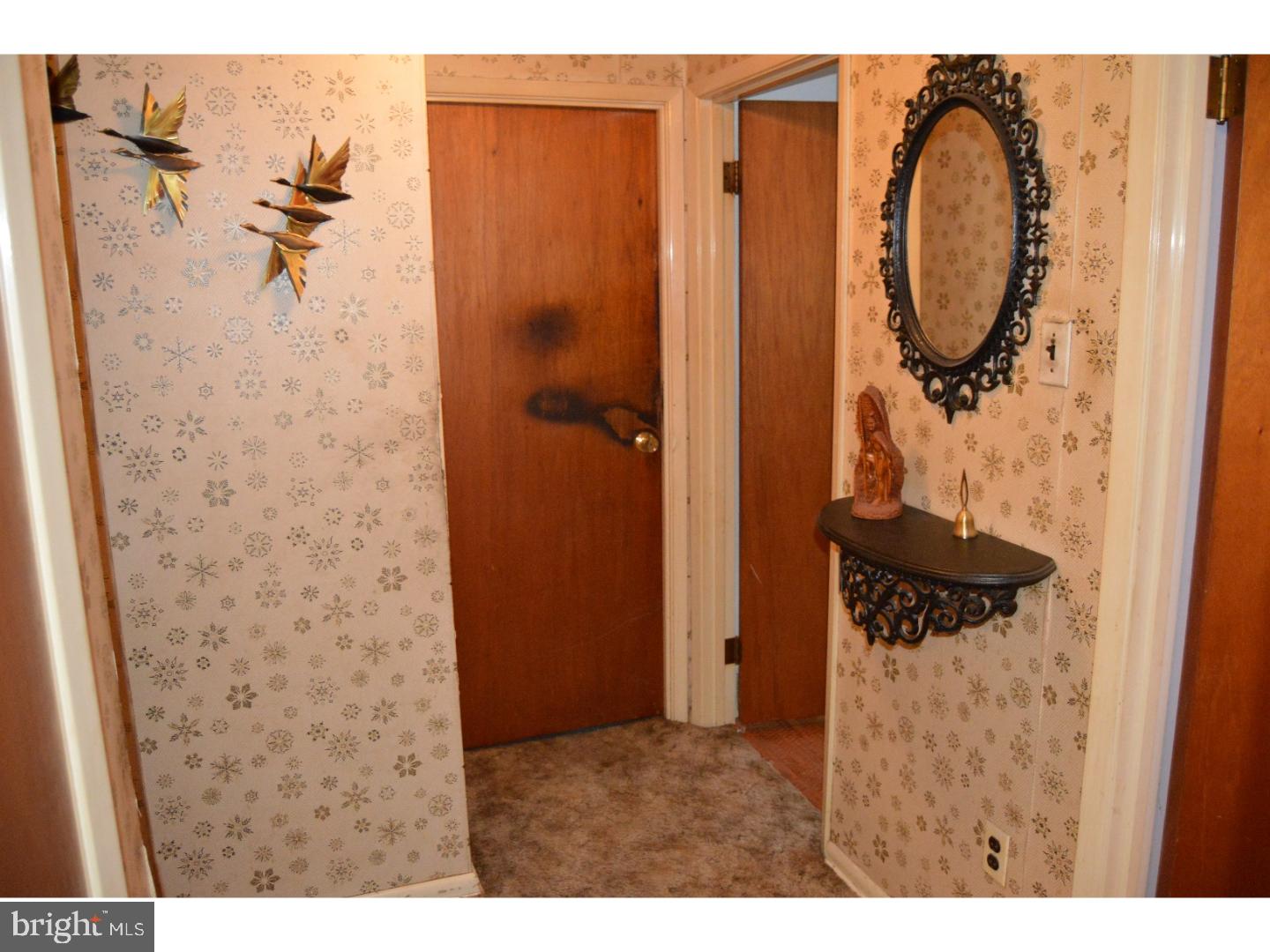 9751 Susan Road Philadelphia, PA 19115 - Photo 11 of 24