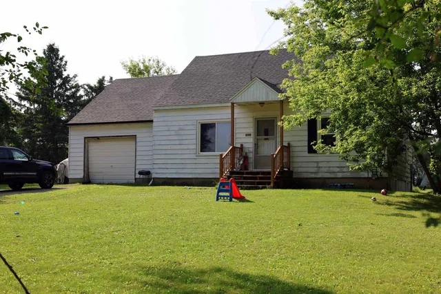 $600,000 | 7185 Elder Lane, Sun Prairie, WI 53590