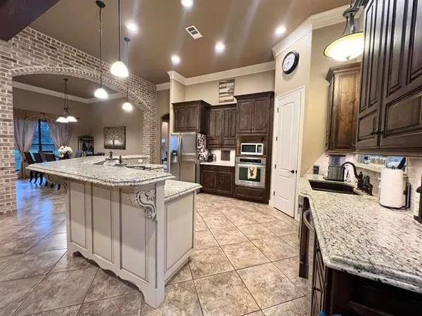 $535,000 | 3225 Panda Drive, Orange, TX 77632