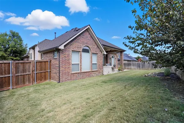 $469,500 | 109 Diablo Drive, Burleson, TX 76028