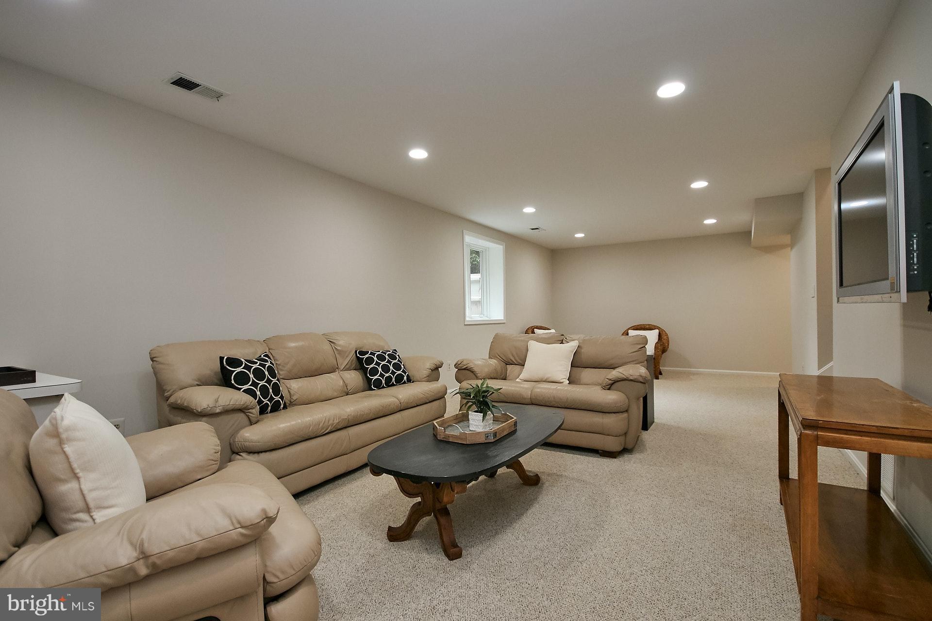 6314 Hunting Ridge Lane McLean, VA 22101 - Photo 26 of 35 Recreation Room with Big Window offers many uses