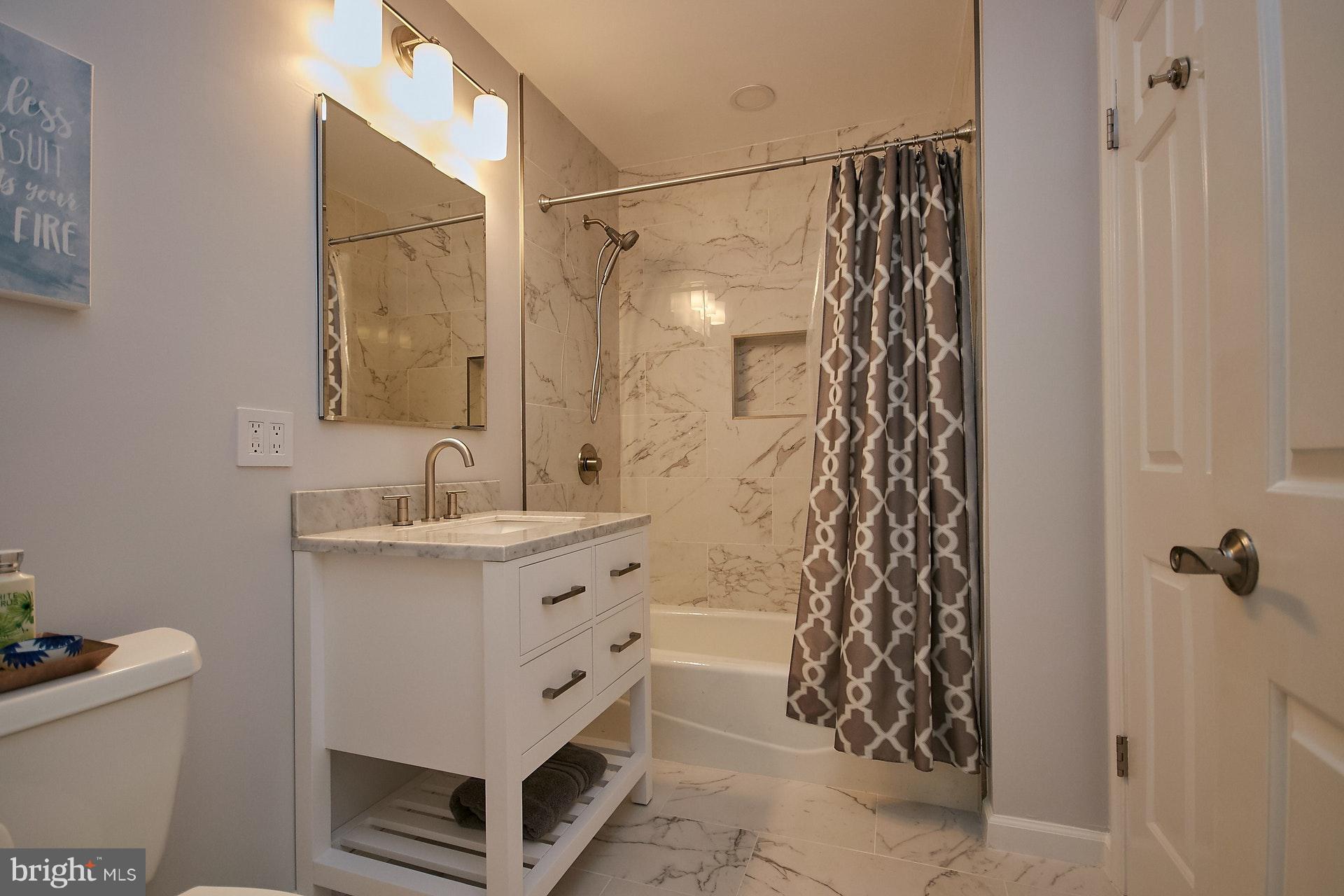 6314 Hunting Ridge Lane McLean, VA 22101 - Photo 28 of 35 Basement Full Bathroom