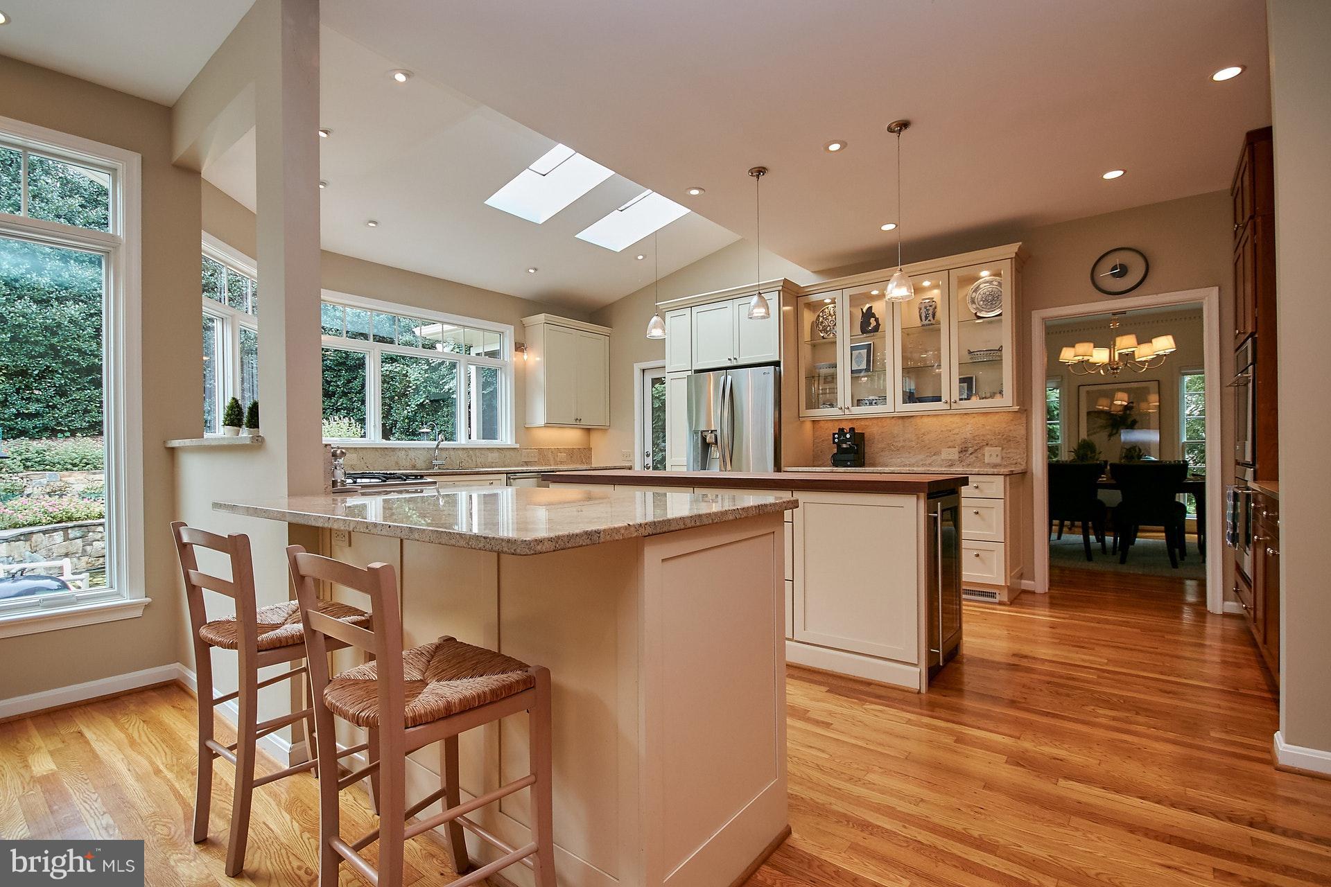 6314 Hunting Ridge Lane McLean, VA 22101 - Photo 10 of 35 A Kitchen for People Who Like to Cook and Eat
