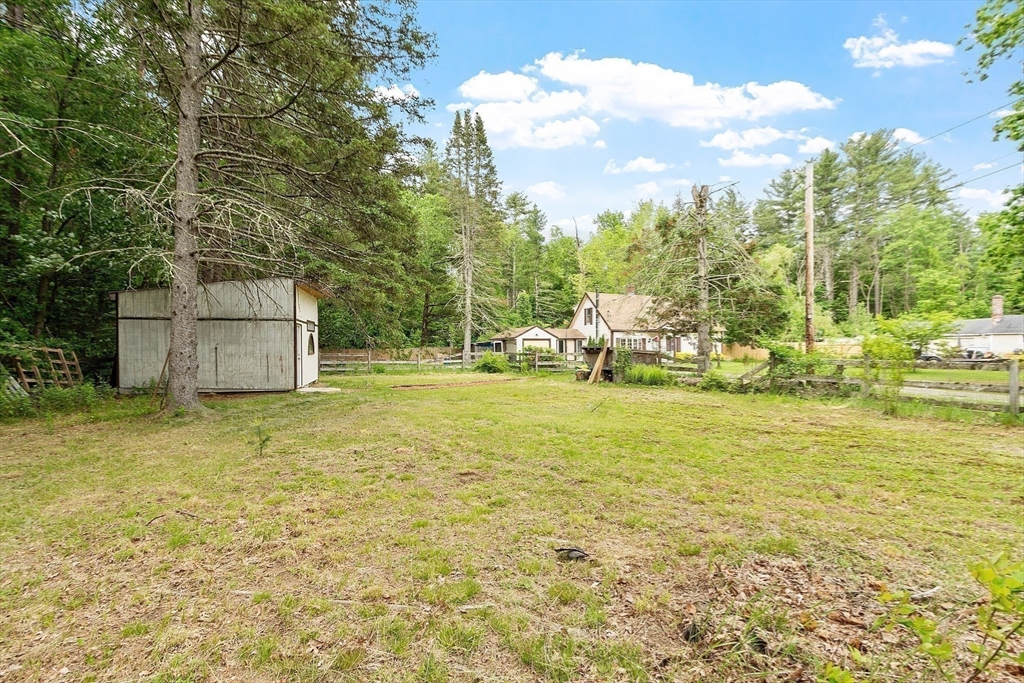 10 Worcester Road Townsend, MA 01469 - Photo 28 of 39