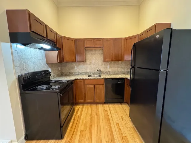 $1,950 | 3 Main Street, Unit 301, Peabody, MA 01960