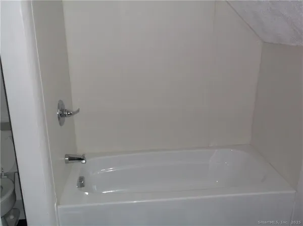 $375,000 | 41 Baltic Street, Norwich, CT 06360