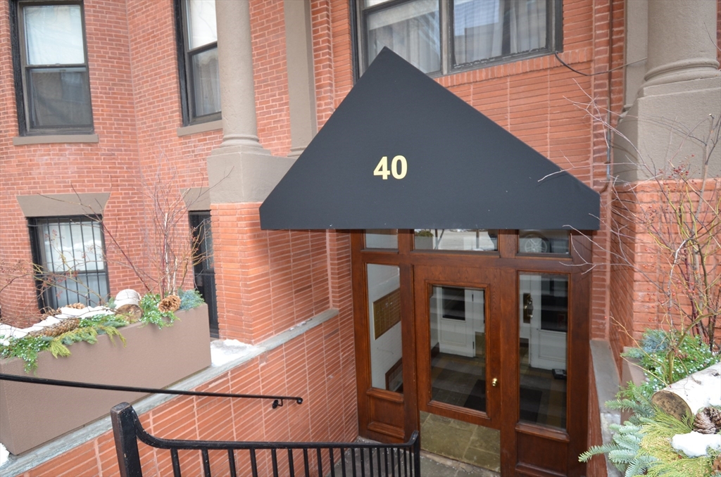 40 St Botolph Street, Unit 26 Boston, MA 02116 - Photo 14 of 15