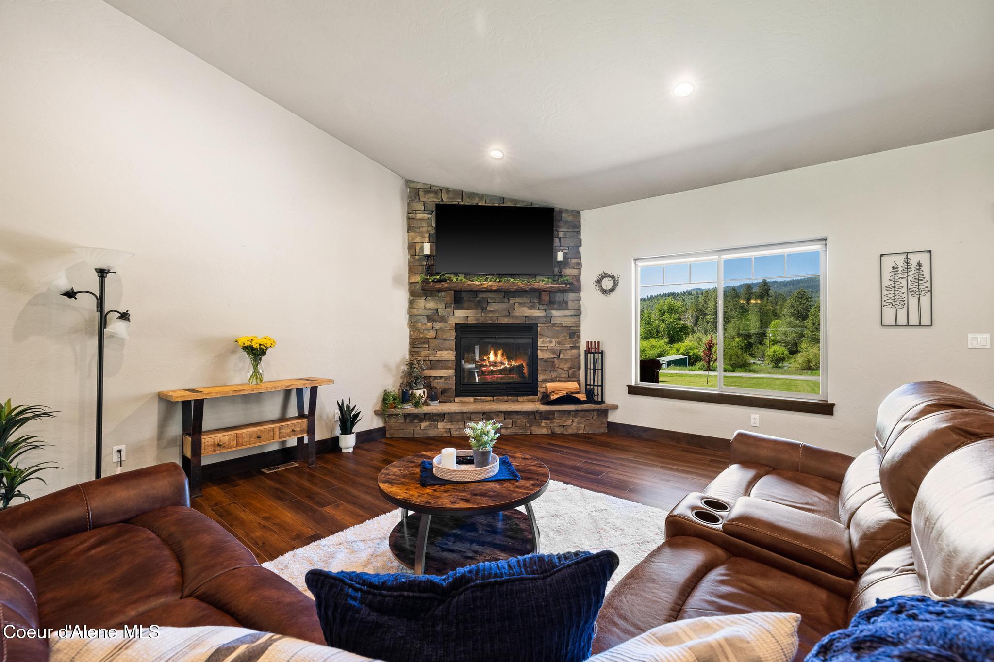 15268 South Potter Road Coeur D'Alene, ID 83814 - Photo 7 of 61 IMG_1399