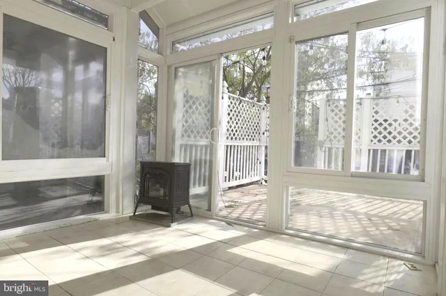 a view of a entrance door of the house