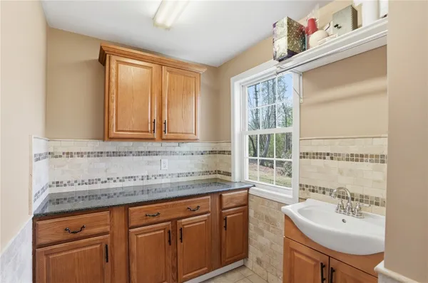 $1,400,000 | 71 Rolling Hill Drive, Exeter, RI 02822