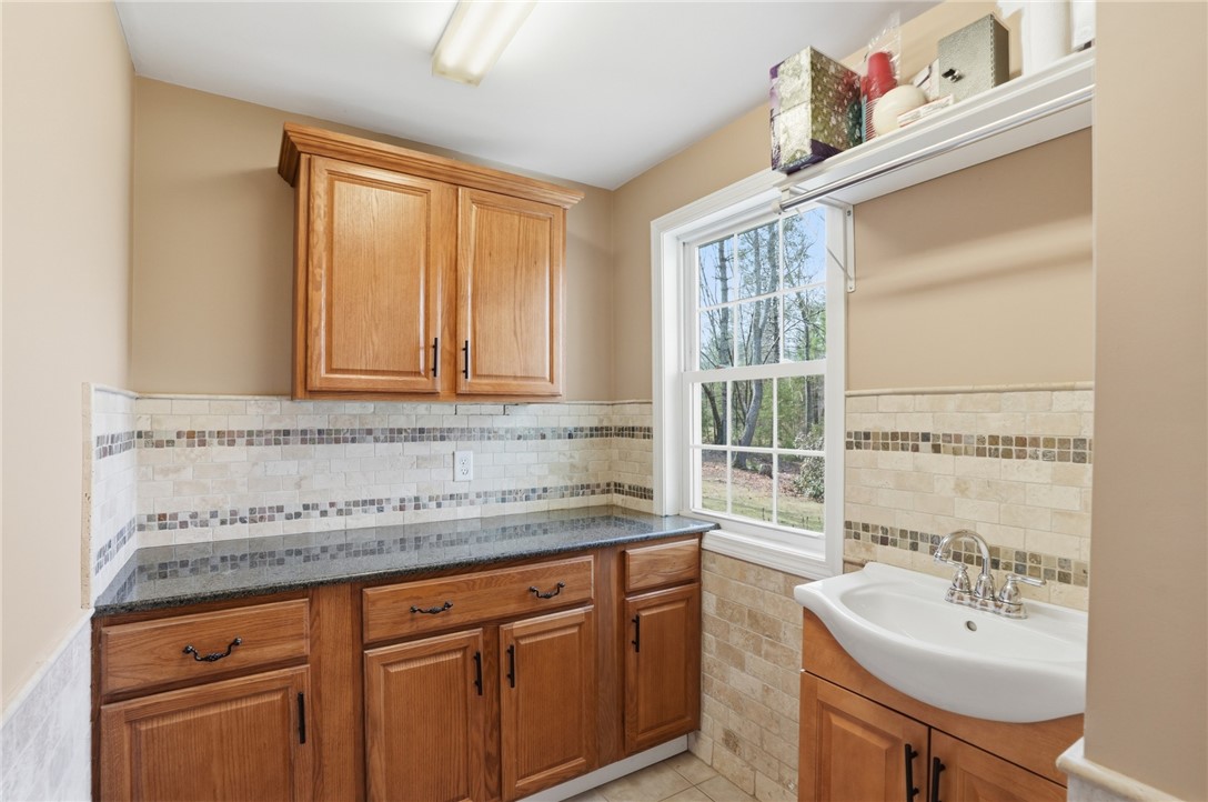 71 Rolling Hill Drive Exeter, RI 02822 - Photo 32 of 50