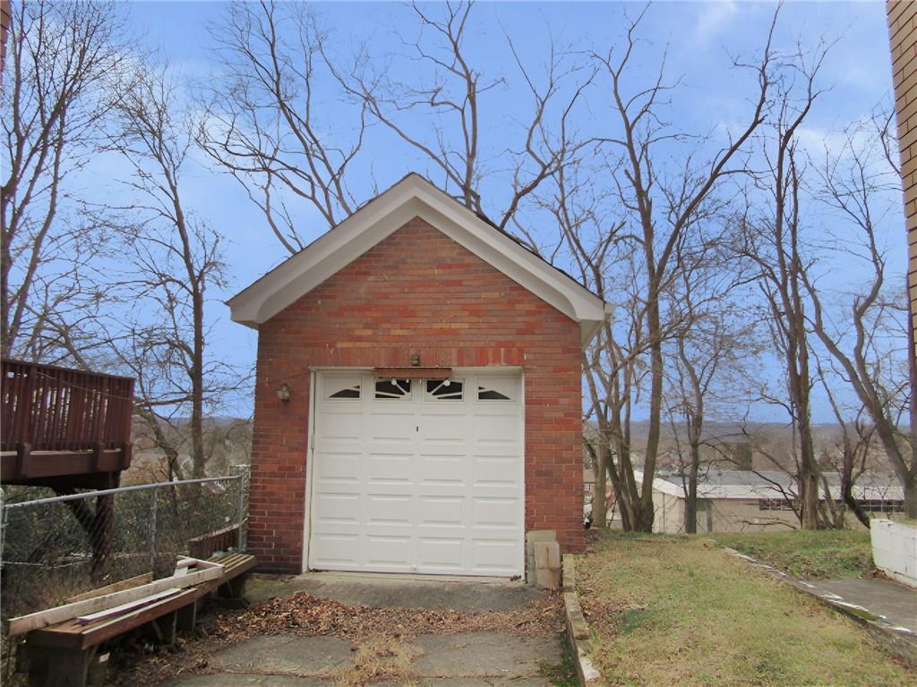 3825 Atkins Street Pittsburgh, PA 15212 - Photo 4 of 24