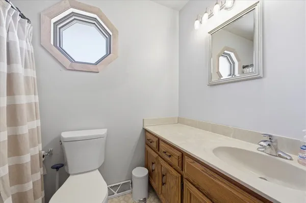 $259,000 | 227 Hillcrest Avenue, Unit A, Yorkville, IL 60560