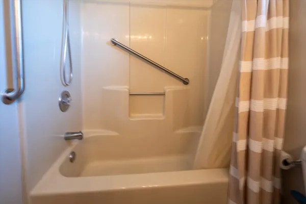 $259,000 | 227 Hillcrest Avenue, Unit A, Yorkville, IL 60560