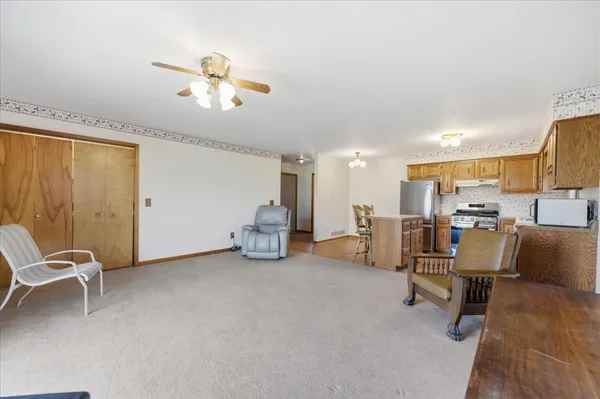 $259,000 | 227 Hillcrest Avenue, Unit A, Yorkville, IL 60560