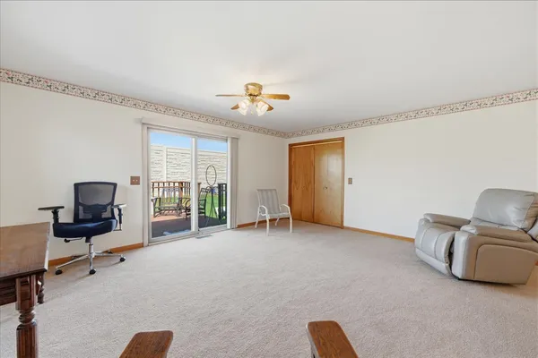 $259,000 | 227 Hillcrest Avenue, Unit A, Yorkville, IL 60560