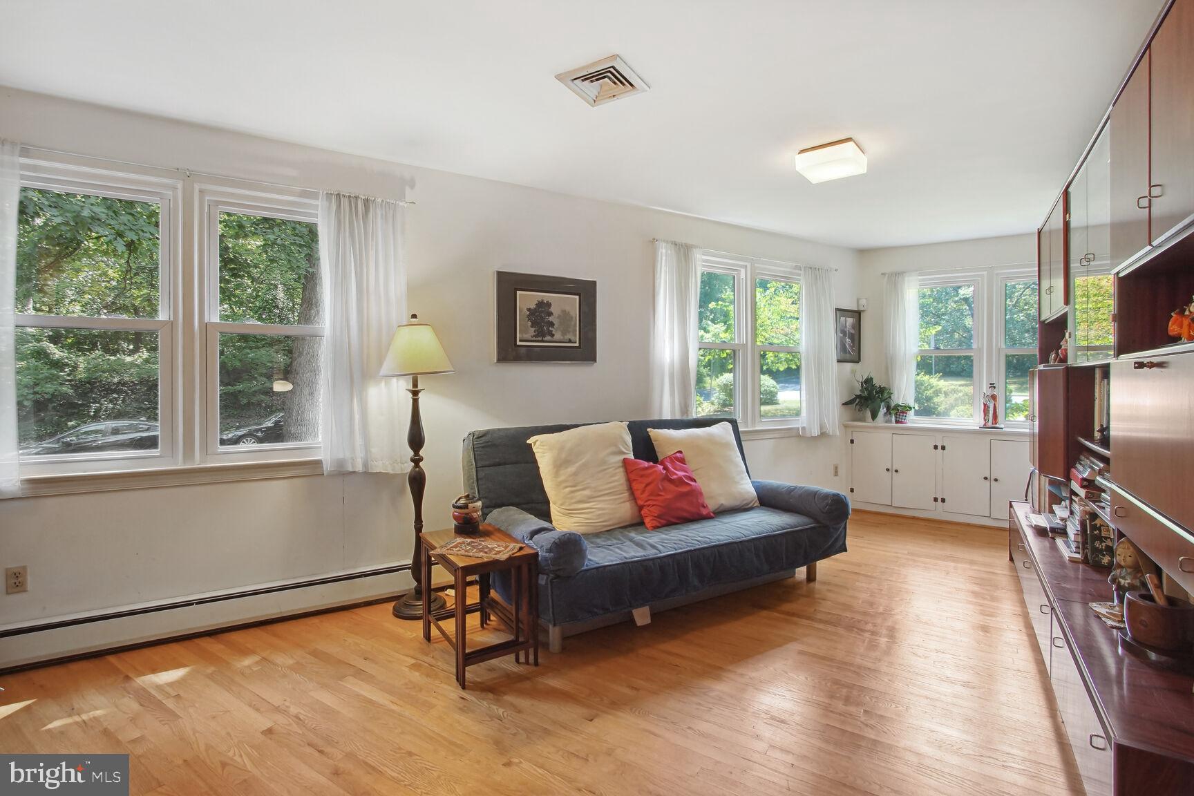 3420 Chatham Road Hyattsville, MD 20783 - Photo 13 of 37 Music Room/Bonus Room
