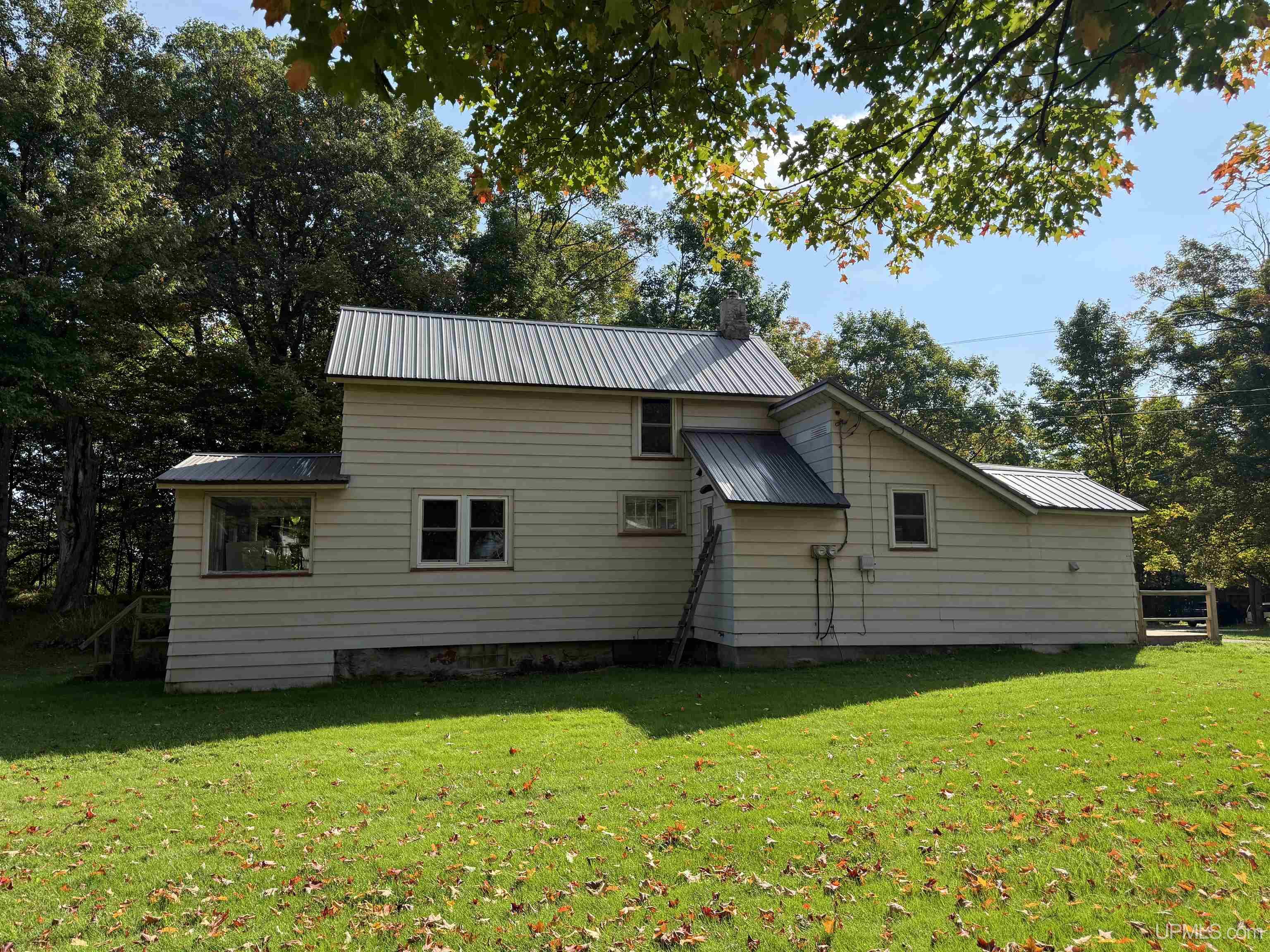 380 Pdj Road Ishpeming, MI 49849 - Photo 3 of 22 Gallery Image 3