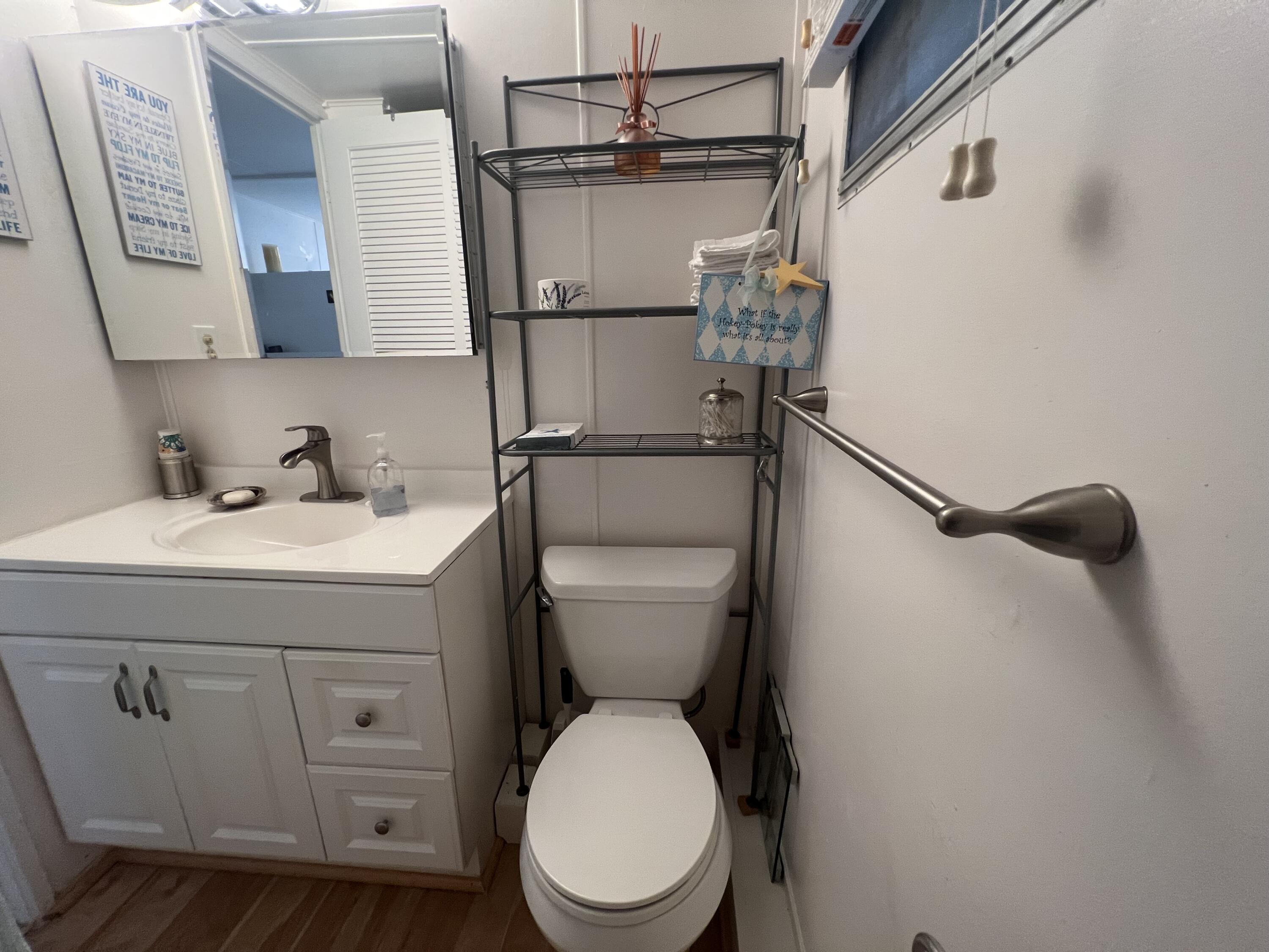 209 Eagle Drive, Unit D Boynton Beach, FL 33435 - Photo 16 of 22 IMG_4749