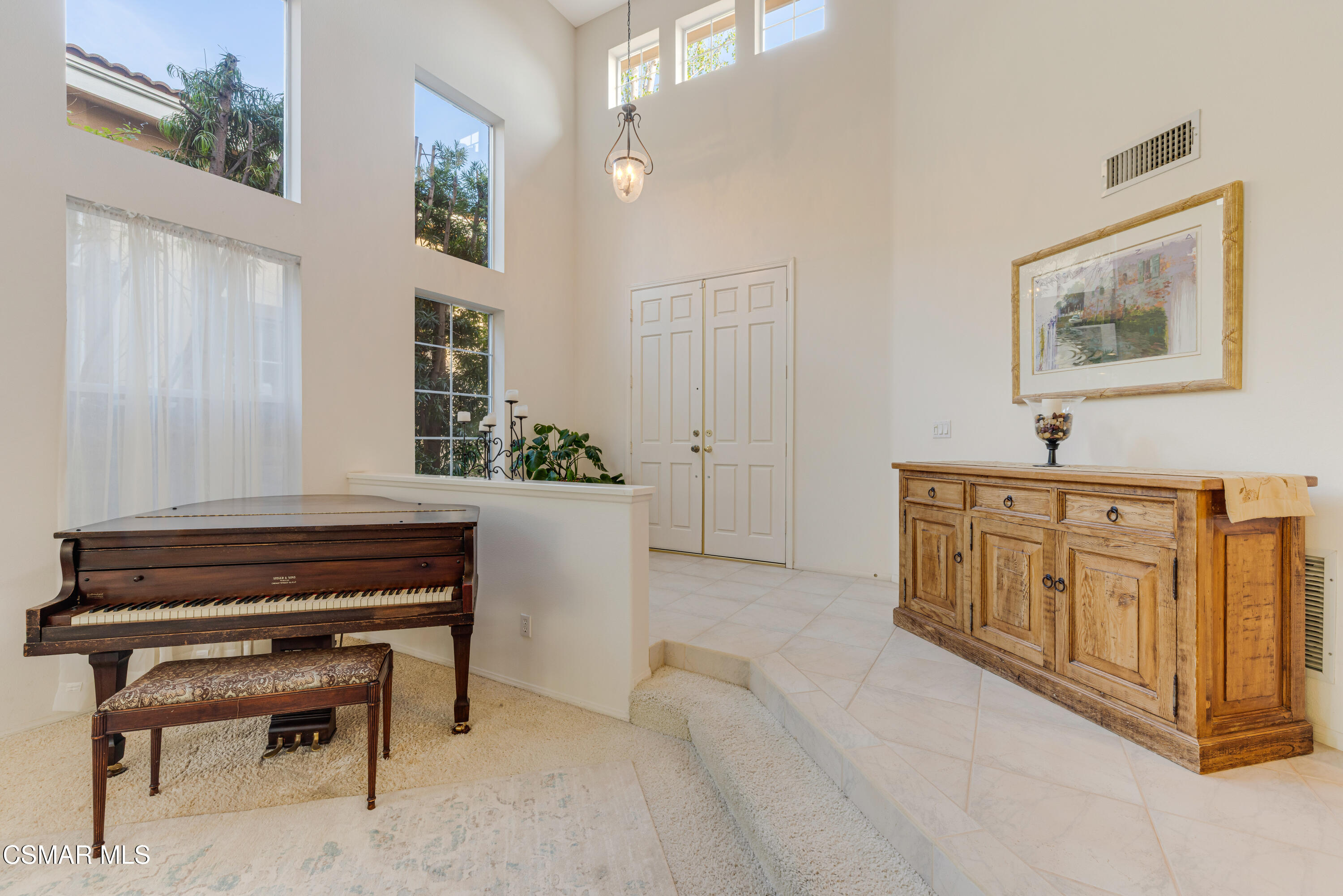 15633 Harte Lane Moorpark, CA 93021 - Photo 13 of 64 15633 Harte Ln, Moorpark-Vince Dingman M