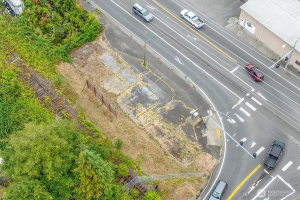 $200,000 | 809 Westside Highway, Longview, WA 98632