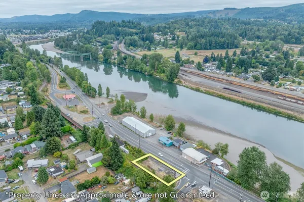 $200,000 | 809 Westside Highway, Longview, WA 98632