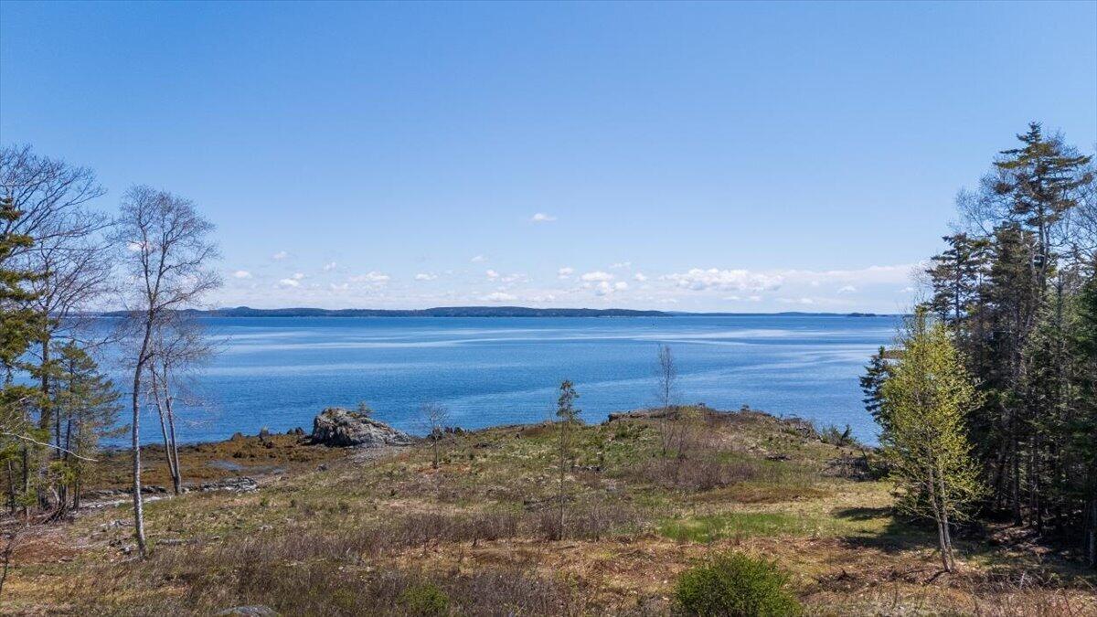 391 Main Road Islesboro, ME 04848 - Photo 6 of 67