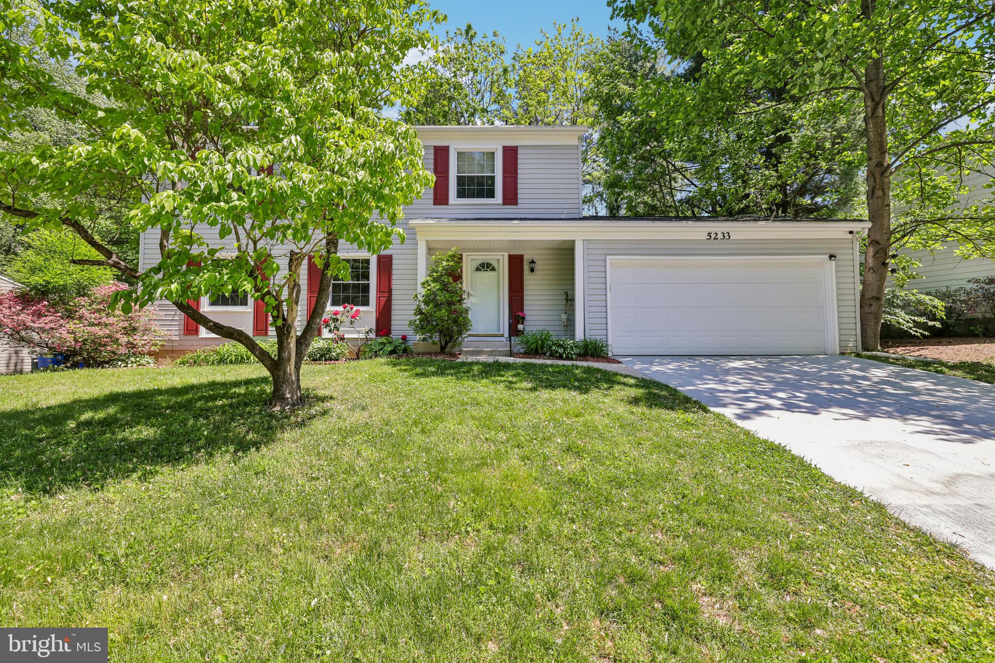 Welcome to 5233 Eliots Oak Rd!