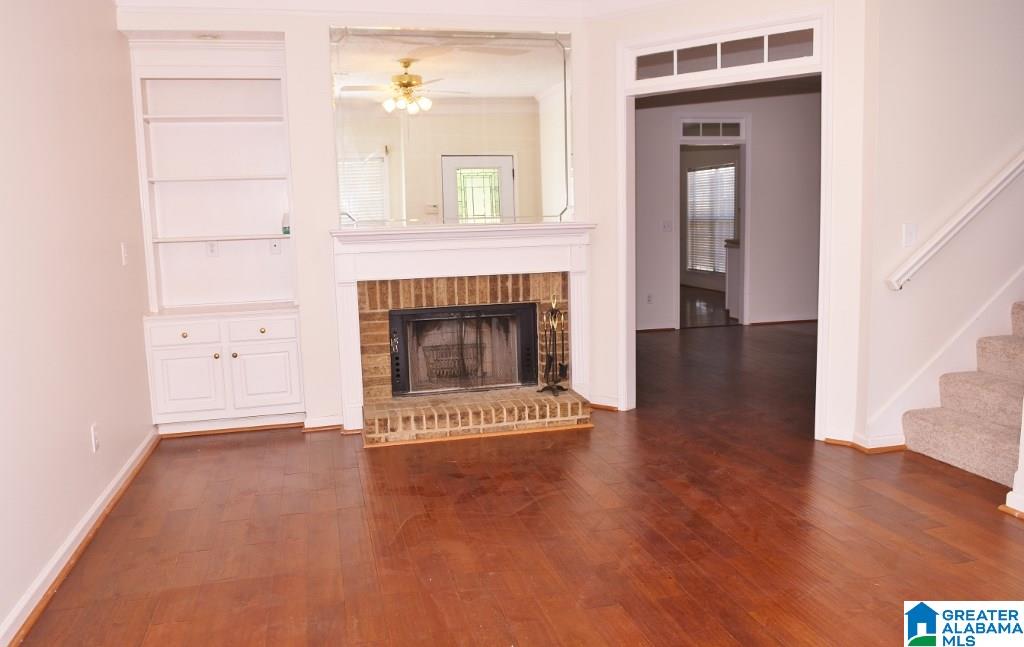 107 Warwick Circle Alabaster, AL 35007 - Photo 3 of 17