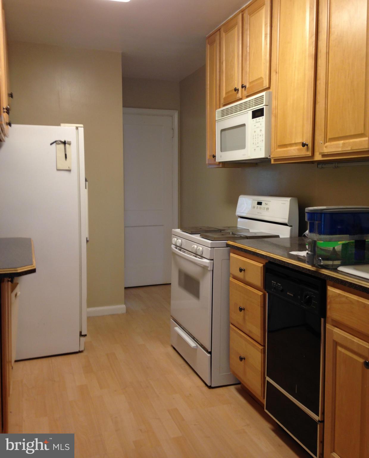 11937 Andrew Street Silver Spring, MD 20902 - Photo 11 of 25 Access to Lower Level