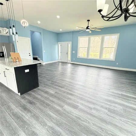 $349,500 | 2538 Roe Lane, Kansas City, KS 66103