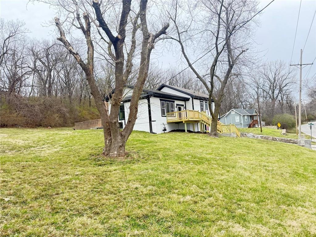 2538 Roe Lane Kansas City, KS 66103 - Photo 33 of 36