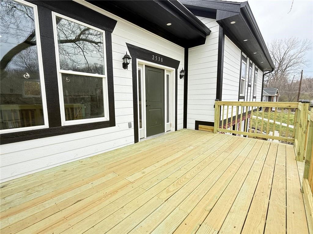 2538 Roe Lane Kansas City, KS 66103 - Photo 35 of 36